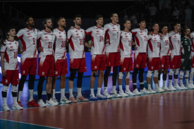 polonya-milli-voleybol-takimi-fransayi-yenerek-avrupa-sampiyonu-oldu-dpsz.jpg