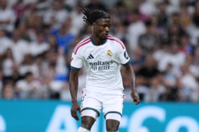 real-madrid-camavinga-icin-galatasaraydan-gelen-teklifi-gulunc-buldu-yurv.jpg