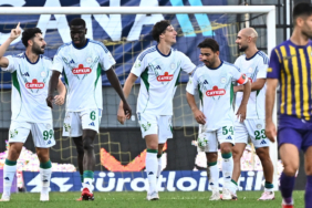 rizespor-eyupsporu-deplasmanda-devirdi-ke4r.jpg