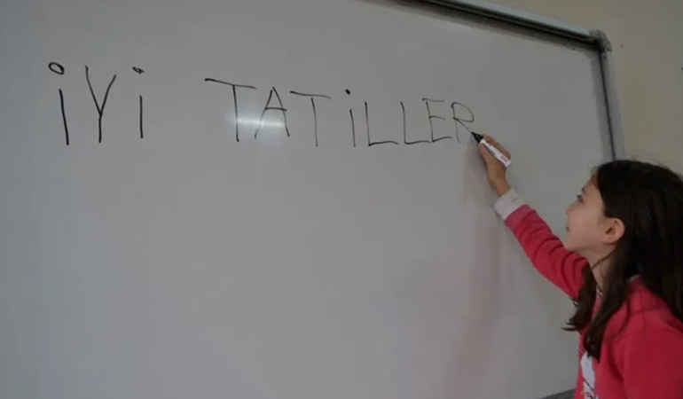 Sömestr tatili ne zaman? Okullar ne zaman kapanacak, ilk ara tatil ve 15 Tatil ne zaman?
