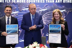 Türk Hava Yolları Yolcu Uçağı Siparişi İçin Boeing'le Anlaşma İmzaladı