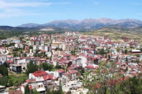 valizini-toplayan-yola-dusuyor-turkiyenin-bu-ilinden-binlerce-kisi-kacmaya-basladijpg-ML8mG0pt9UaX7s.jpeg