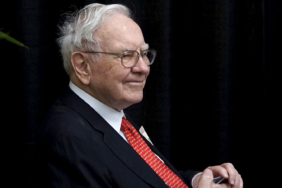 warren-buffett-sirketinin-baskanligindan-ayrildi-uvpg.jpg