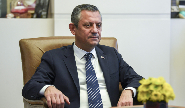 Yeni Parti Genel Başkanı Özel, Manisa’daki saldırıyla ilgili heyet görevlendirdi