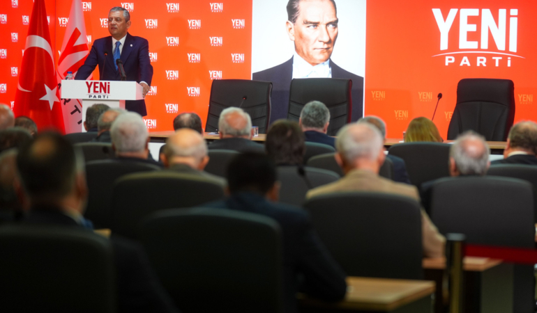 Yeni Parti’nin ‘isim değişikliği’ kararı belli oldu: AYM kararı beklenecek