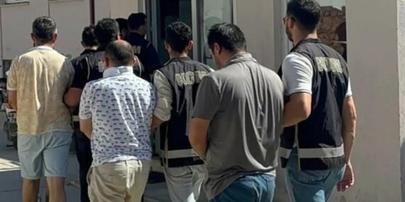 Yurt dışına kaçmaya çalışan FETÖ üyeleri yakalandı