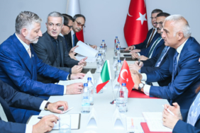 bakan-ersoy-italyan-mevkidasi-giuli-ile-bir-araya-geldi-qjbf.jpg