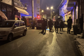 bursada-oglunun-rehin-aldigi-anneyi-polis-kurtardi-vitz.jpg