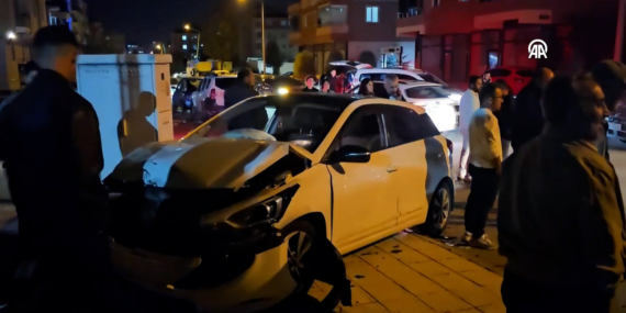 Çorum’da iki otomobil çarpıştı: 4 yaralı