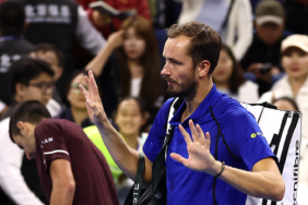 daniil-medvedev-cin-aciktan-diskalifiye-edildi-5hpq.jpg