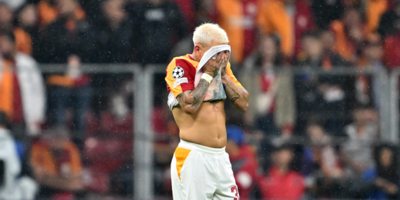 Barcelona’ya 4-1 kaybeden Galatasaray’a bir kötü haber daha! Lucas Torreira sakatlandı