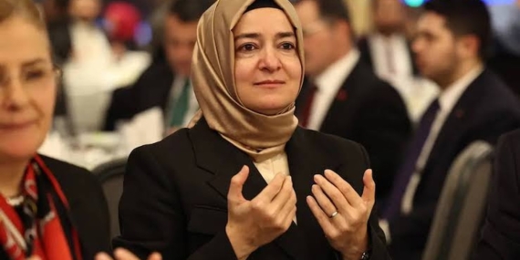 Fatma Betül Sayan Kaya AKP’den ihraç edildi