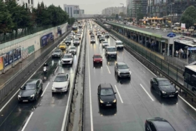 istanbul-trafik-aa-125212jpg-4Gk8yZX630as_oxrzVVJ1w.jpg