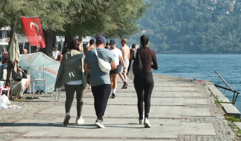 İstanbul’da güneşli pazar! Kimi denize girdi, kimi yürüyüş yaptı: “Pastırma yazını nihayet gördük”