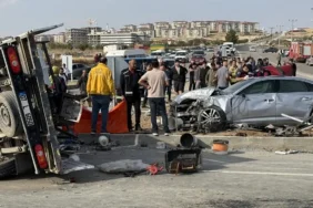 MHP Milletvekilinin bulunduğu konvoy kaza yaptı