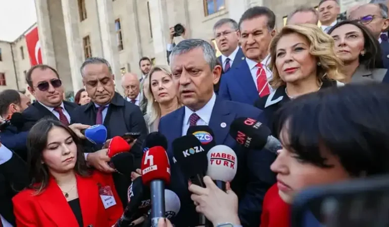 Özgür Özel Mersin Operasyonunun Zamanlaması Manidar