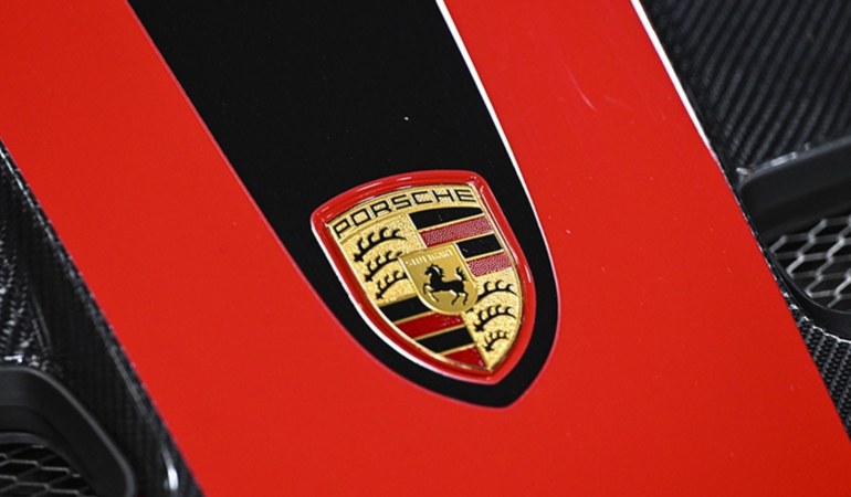 Porsche’ta kan kaybı sürüyor