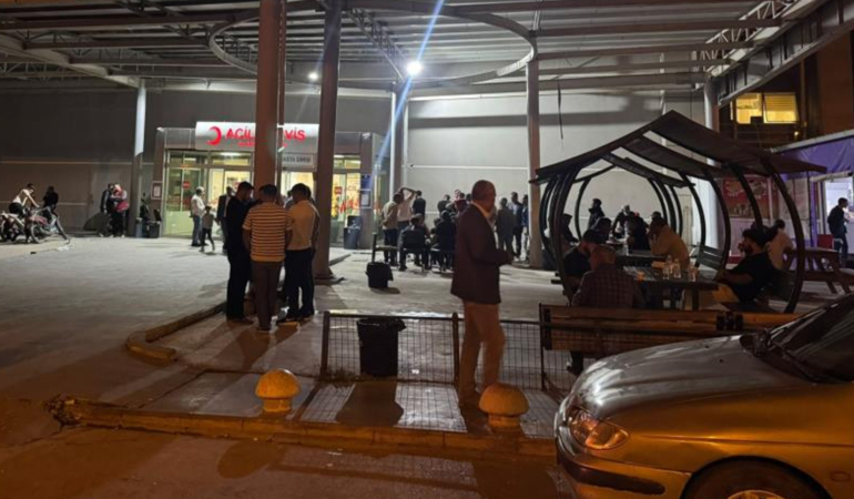Şanlıurfa’da otomobiller çarpıştı: Ölü ve çok sayıda yaralı var