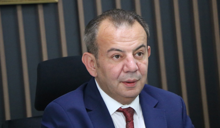 Tanju Özcan’a ‘cinsel saldırı’ davasında beraat