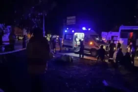 Tarım işçilerini taşıyan midibüs ile TIR çarpıştı