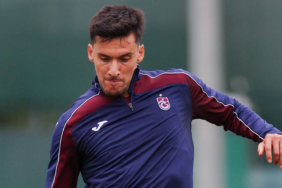 trabzonsporda-umut-nayir-sakatlandi-kulupten-resmi-aciklama-yapildi-bkrd.jpg