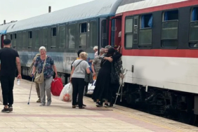 ucretsiz-tren-seyahatlerinde-yeni-donem-kimlik-gostermek-yeterli-olacak-g3jx.jpg