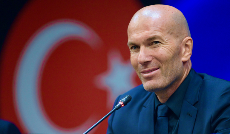 Zinedine Zidane, 24 yıllık rekoru kırdı! Milli takım kariyerine müthiş başlangıç